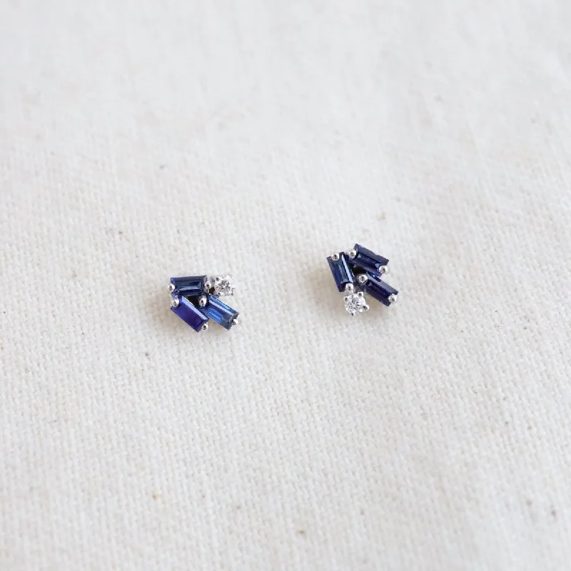 18k White Gold Fireworks Blue Sapphire Stud