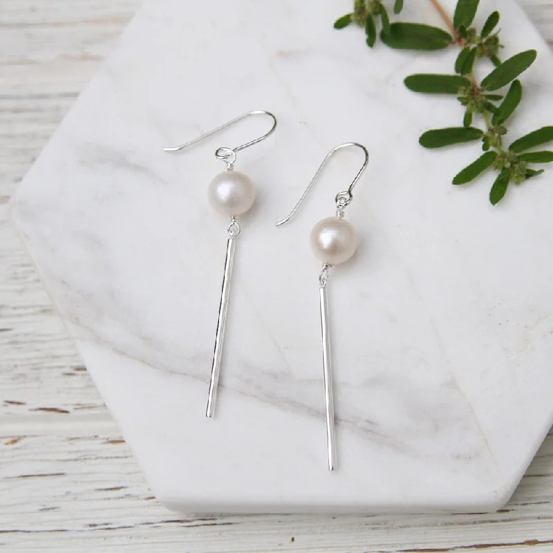 Freshwater Pearl with Long Bar Drop Earring