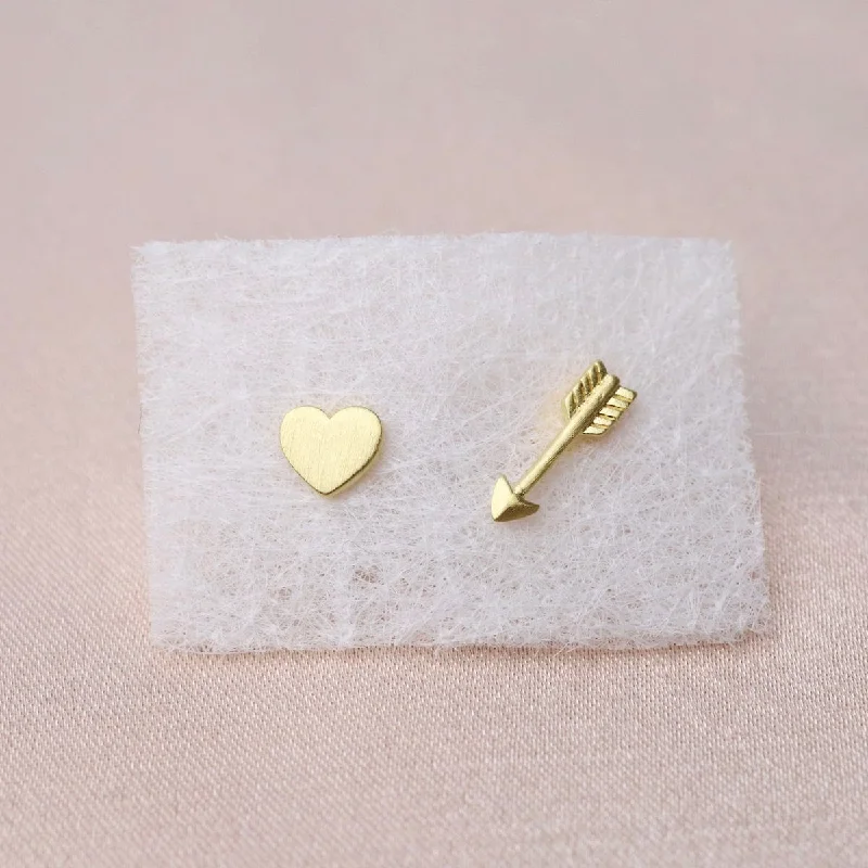 Flat Heart & Arrow Mixed Stud Earrings - Brushed Gold Vermeil